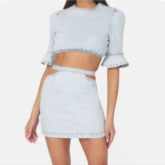 WeWoreWhat Cropped Denim Top Size XS in Light Wash Denim - Picture 1 of 6